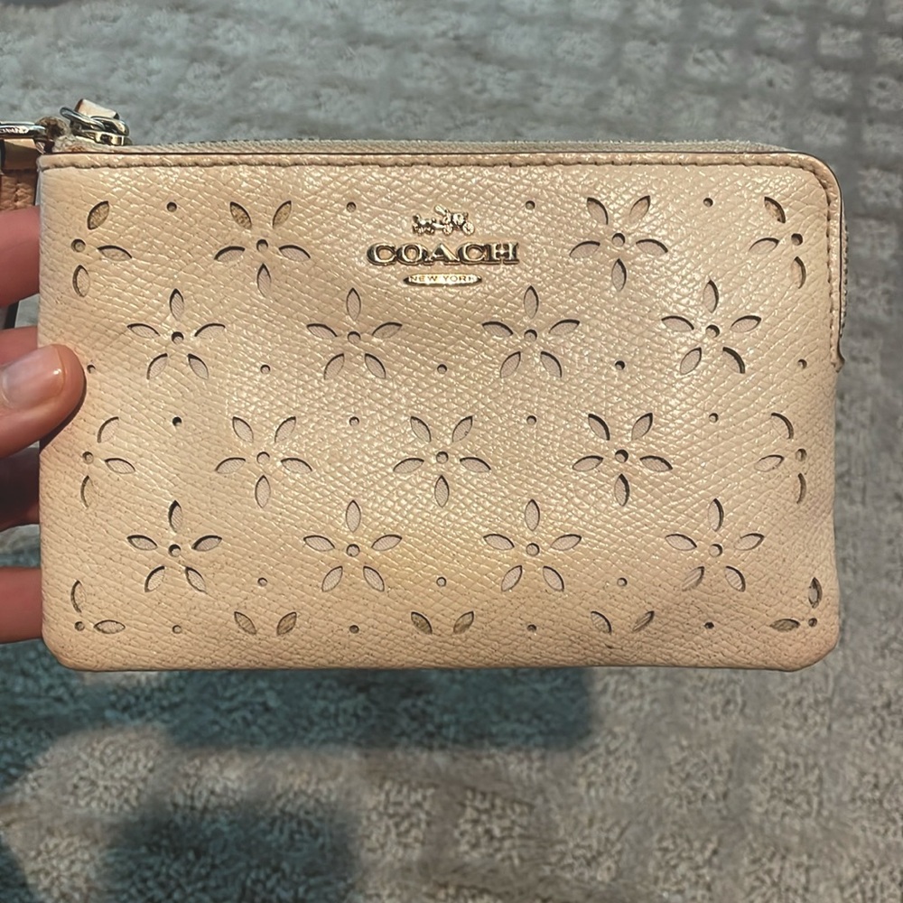 Coach wristlet ivory/white